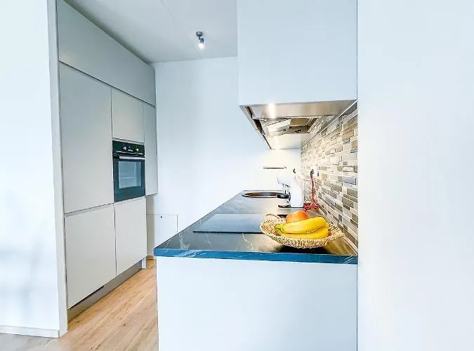 Appartement Side With A Balcony *